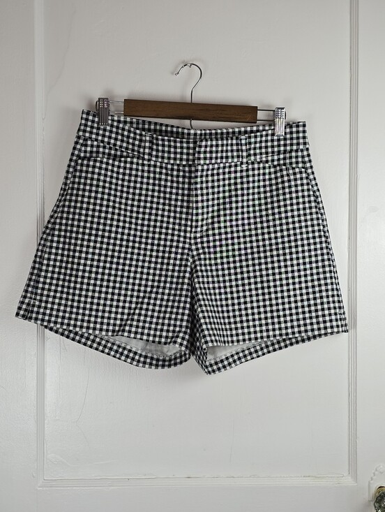 Old Navy Pants - Old Navy Black and White Gingham High Rise 5" Pixie Shorts Like New 10